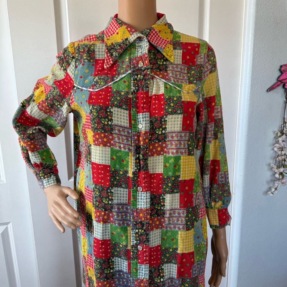 VINTAGE 60s 70s Colorful Patchwork Corduroy Snap Front Housecoat Robe M L hippie - Picture 3 of 14